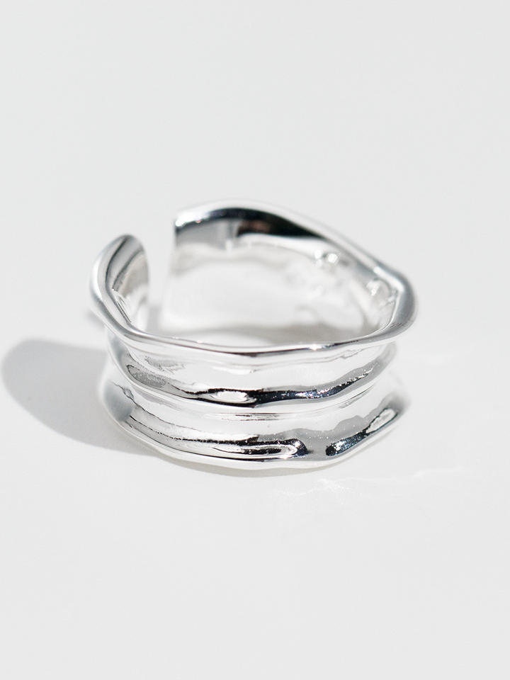 Astrid Ring