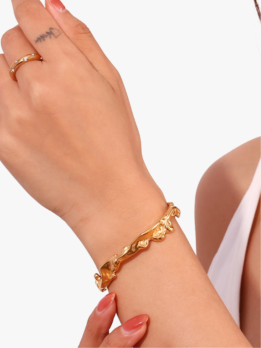 Elin Bangle